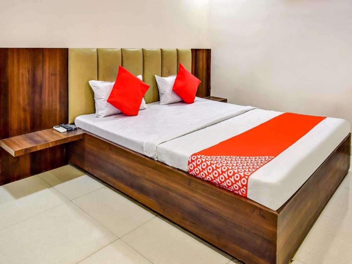 Oyo 78471 Hotel Platinum Bilāspur Kültér fotó